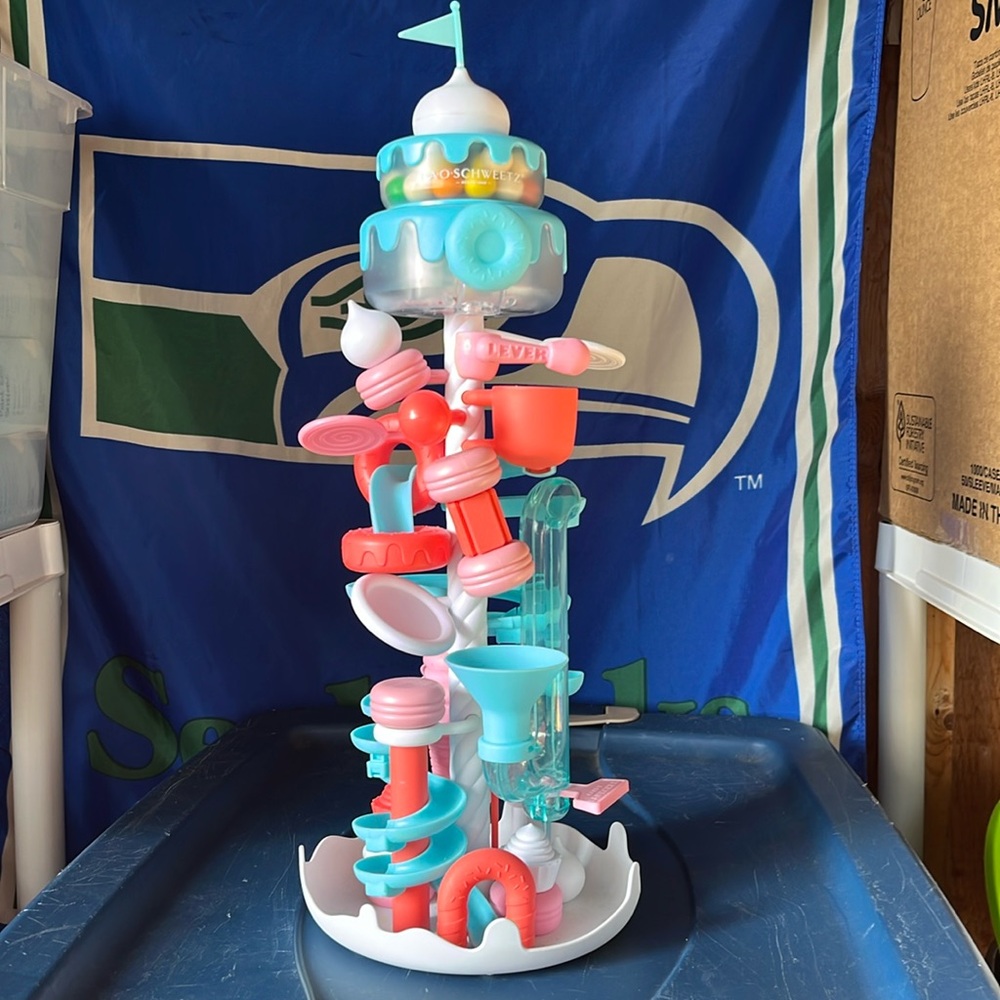 Gumball machine